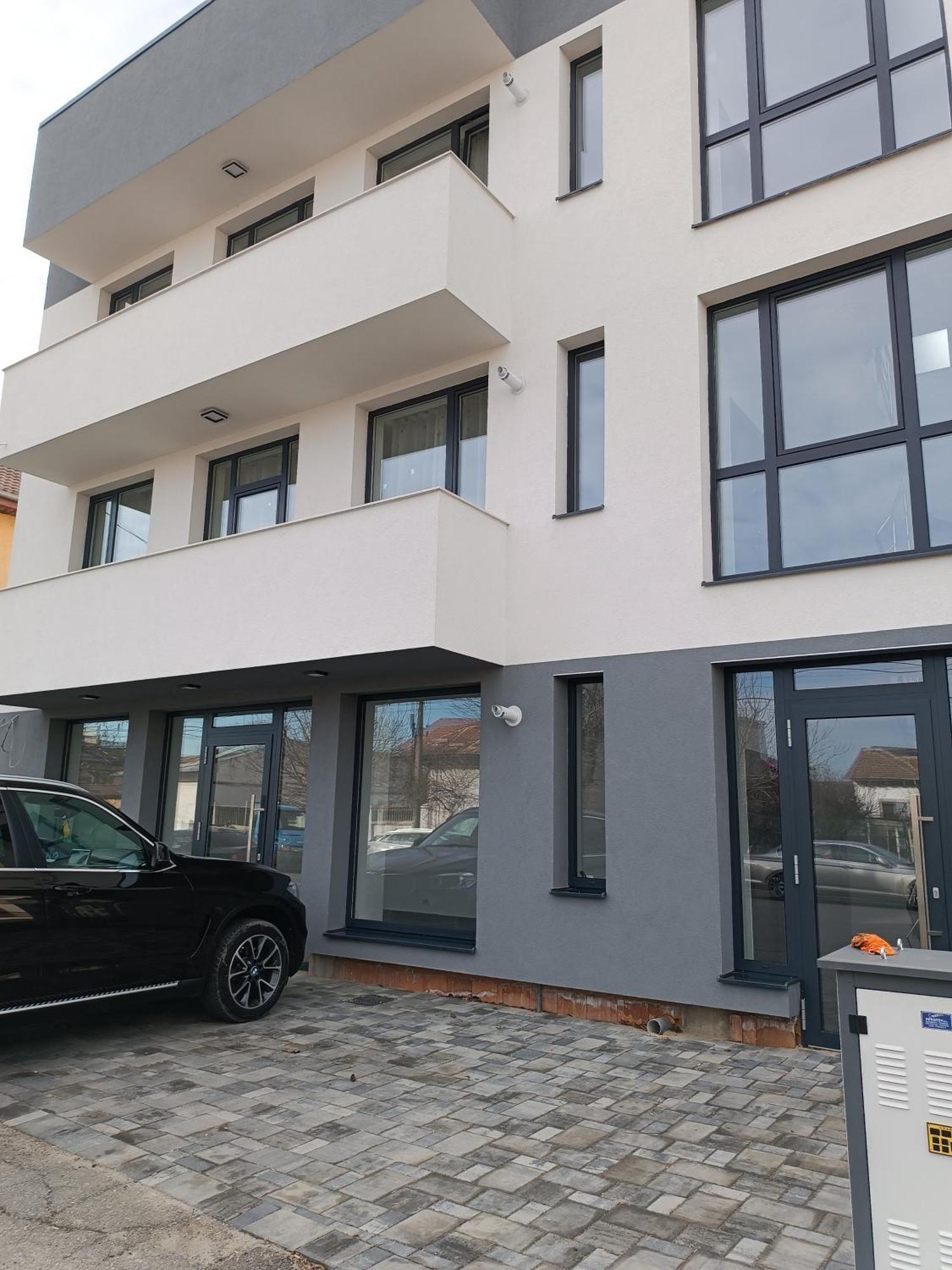 Apartament 2 Camere, Bloc Nou, Langa Promenada Moll, Capacitate 4 Persoane Κραϊόβα Εξωτερικό φωτογραφία