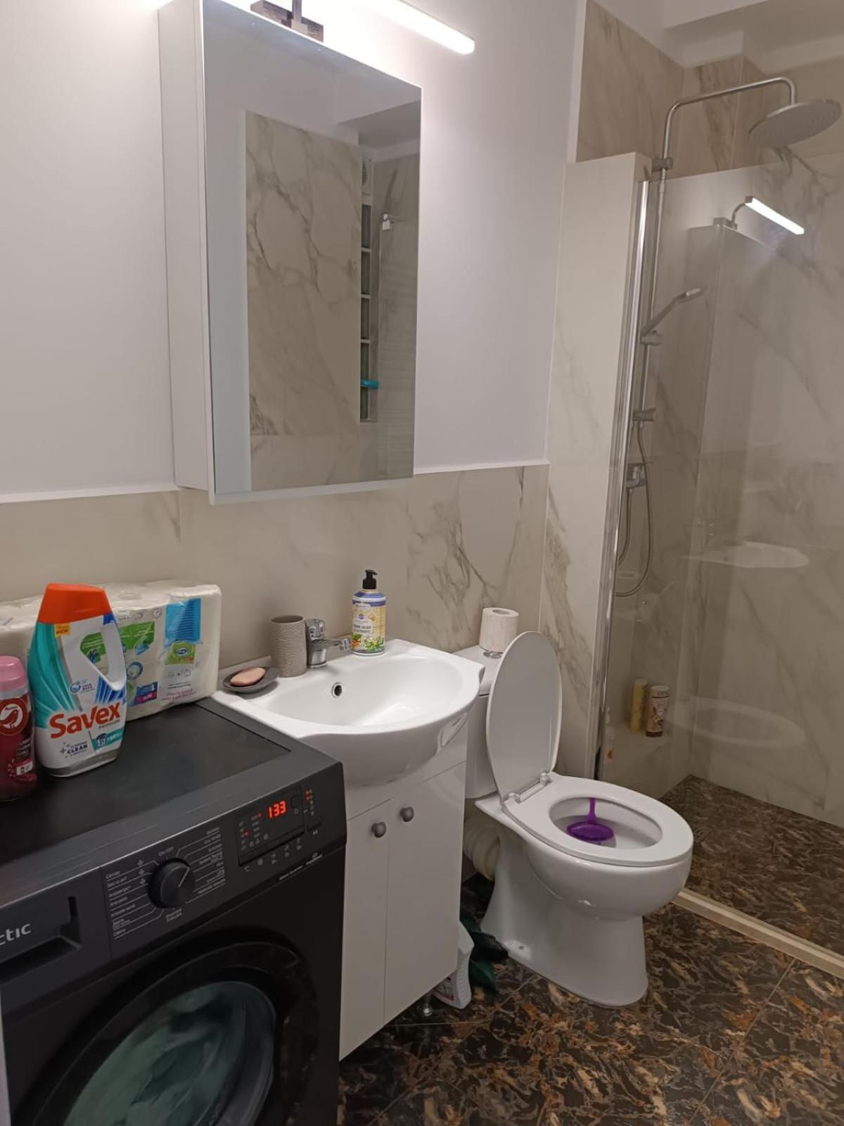 Apartament 2 Camere, Bloc Nou, Langa Promenada Moll, Capacitate 4 Persoane Κραϊόβα Εξωτερικό φωτογραφία